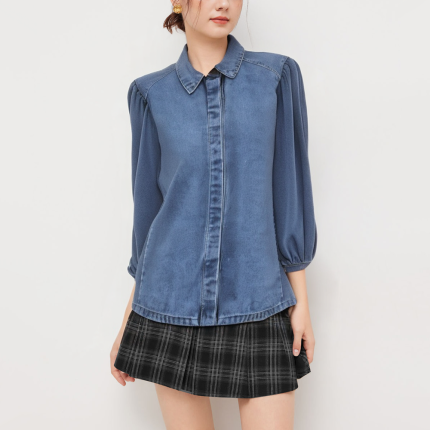 Women's pleated detail denim long sleeve shirt