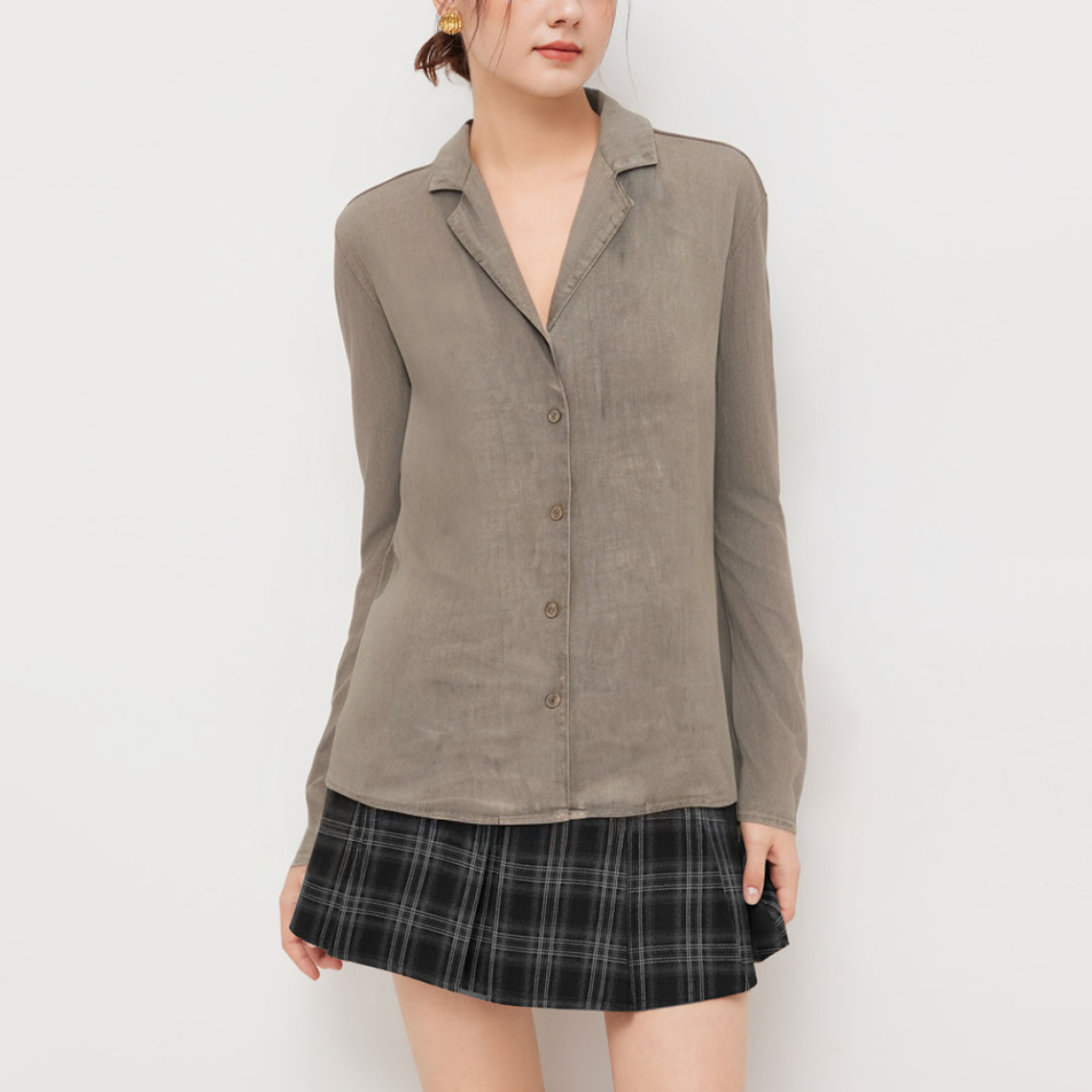 Vintage lapel linen women's long sleeve shirt