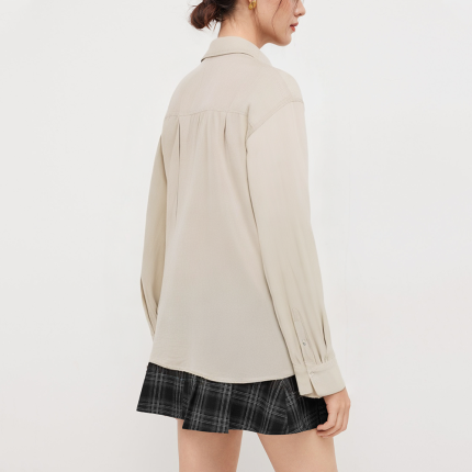 Beige pocket loose women's long sleeve shirt