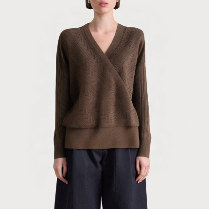 Casual commuting V-neck women's sweater