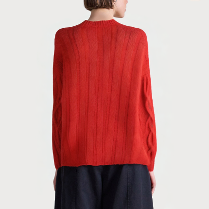 Fashionable round neck red women's sweater