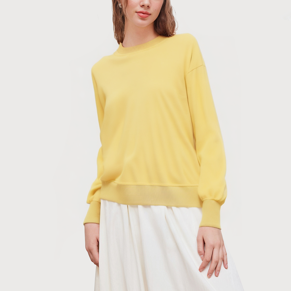 Yellow round neck long sleeve women's sweatshirt