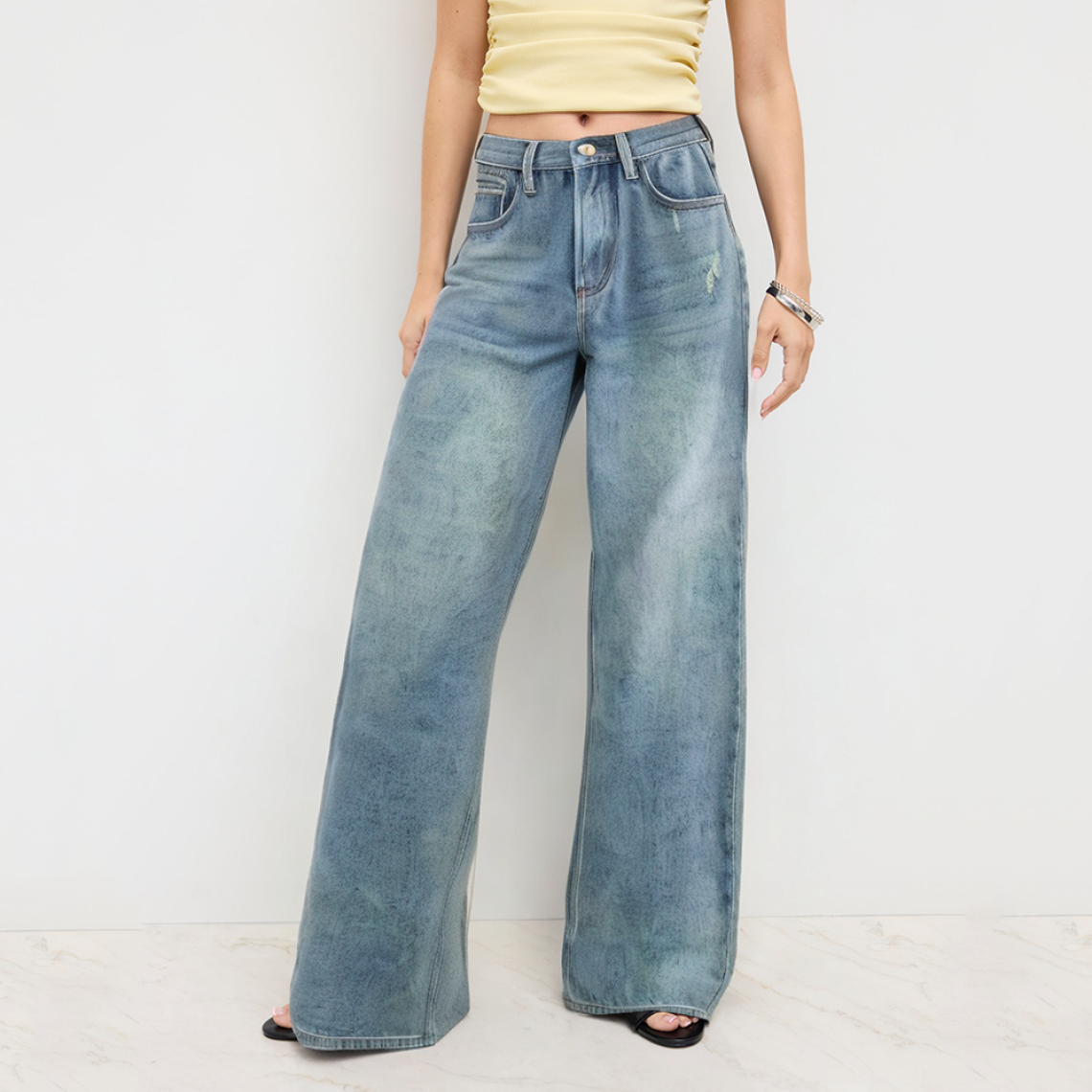 Casual and versatile high-waisted women's denim trousers