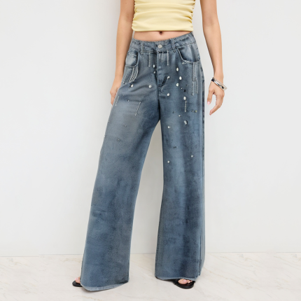 Fashionable rhinestone-embellished women's denim trousers